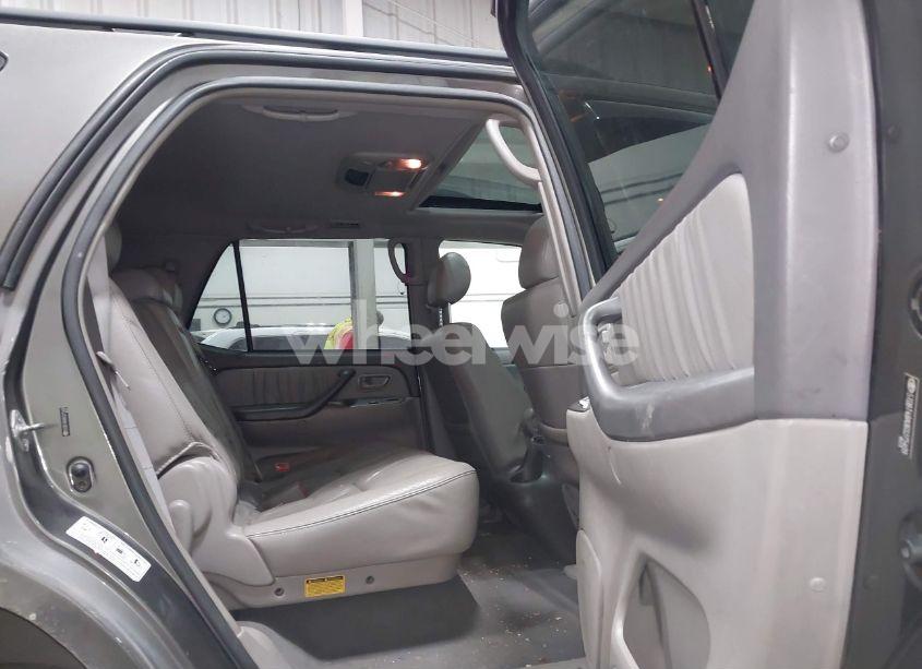 Photo 8 of 2006 Toyota Sequoia LIMITED V8 (VIN 5TDBT48A06S275409)