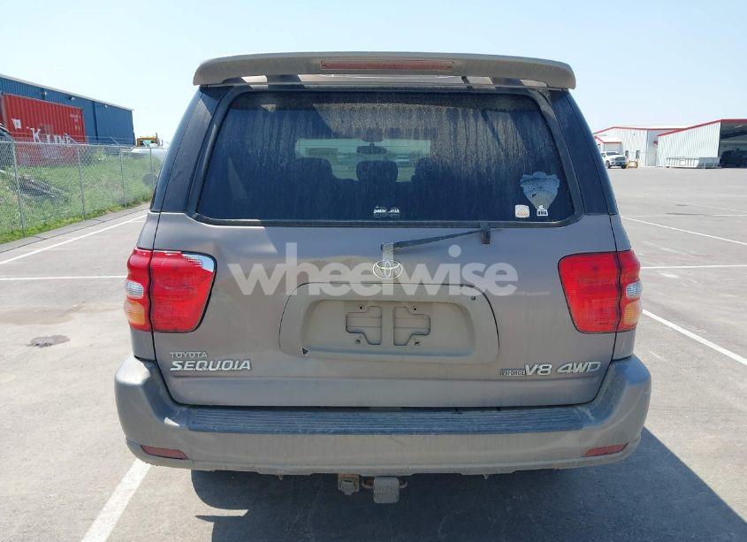 Photo 16 of 2001 Toyota Sequoia LIMITED V8 (VIN 5TDBT48A11S009891)