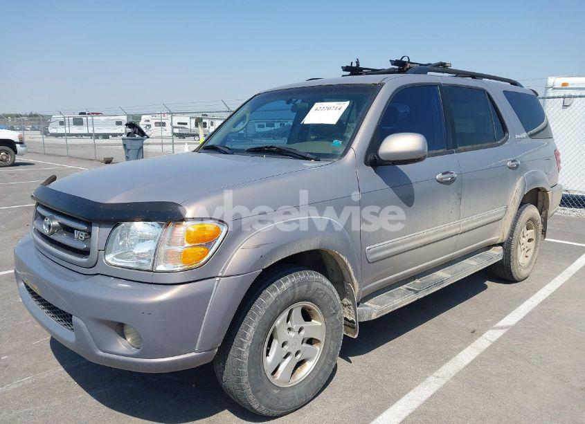 Photo 2 of 2001 Toyota Sequoia LIMITED V8 (VIN 5TDBT48A11S009891)
