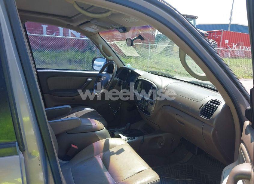 Photo 5 of 2001 Toyota Sequoia LIMITED V8 (VIN 5TDBT48A11S009891)