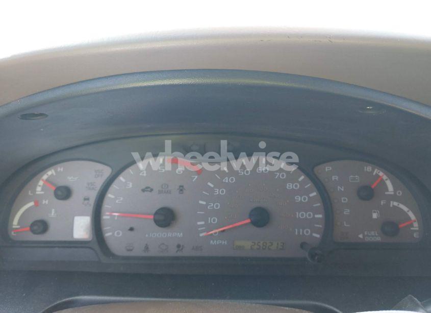 Photo 7 of 2001 Toyota Sequoia LIMITED V8 (VIN 5TDBT48A11S009891)