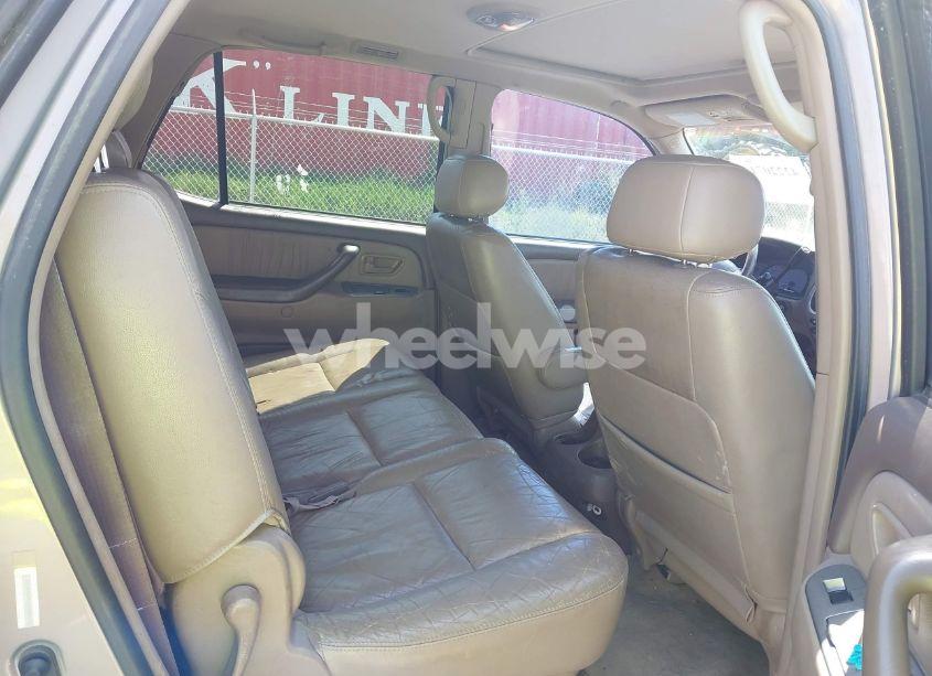 Photo 8 of 2001 Toyota Sequoia LIMITED V8 (VIN 5TDBT48A11S009891)