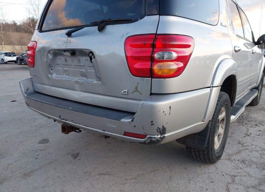 Photo 6 of 2002 Toyota Sequoia LIMITED V8 (VIN 5TDBT48A12S085757)