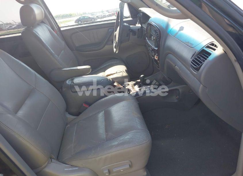 Photo 5 of 2002 Toyota Sequoia LIMITED V8 (VIN 5TDBT48A12S087265)