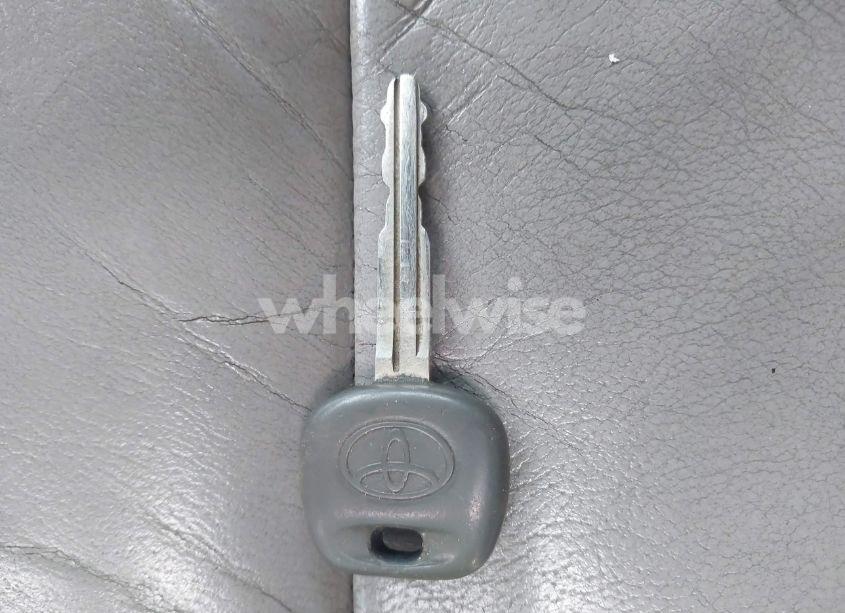 Photo 11 of 2003 Toyota Sequoia LIMITED V8 (VIN 5TDBT48A13S177601)