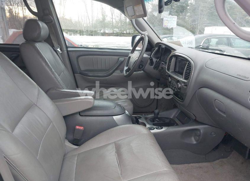 Photo 5 of 2003 Toyota Sequoia LIMITED V8 (VIN 5TDBT48A13S177601)