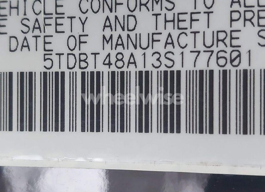 Photo 9 of 2003 Toyota Sequoia LIMITED V8 (VIN 5TDBT48A13S177601)