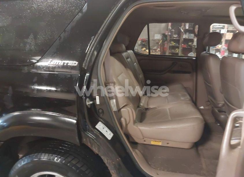 Photo 8 of 2004 Toyota Sequoia LIMITED V8 (VIN 5TDBT48A14S211599)