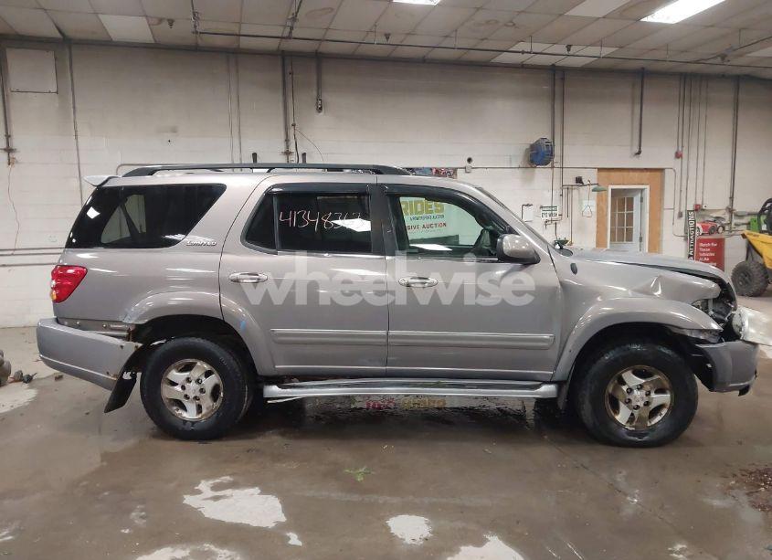 Photo 14 of 2001 Toyota Sequoia LIMITED V8 (VIN 5TDBT48A21S022827)