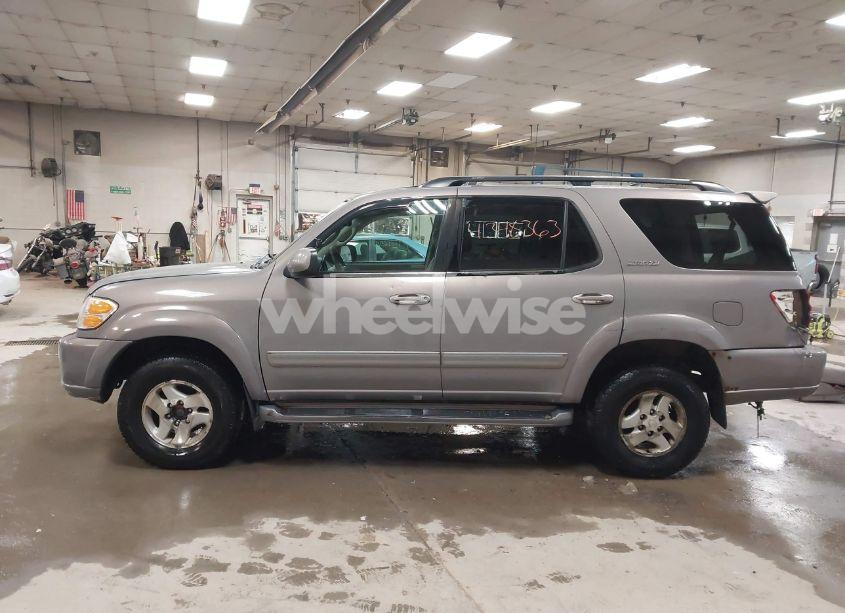 Photo 15 of 2001 Toyota Sequoia LIMITED V8 (VIN 5TDBT48A21S022827)