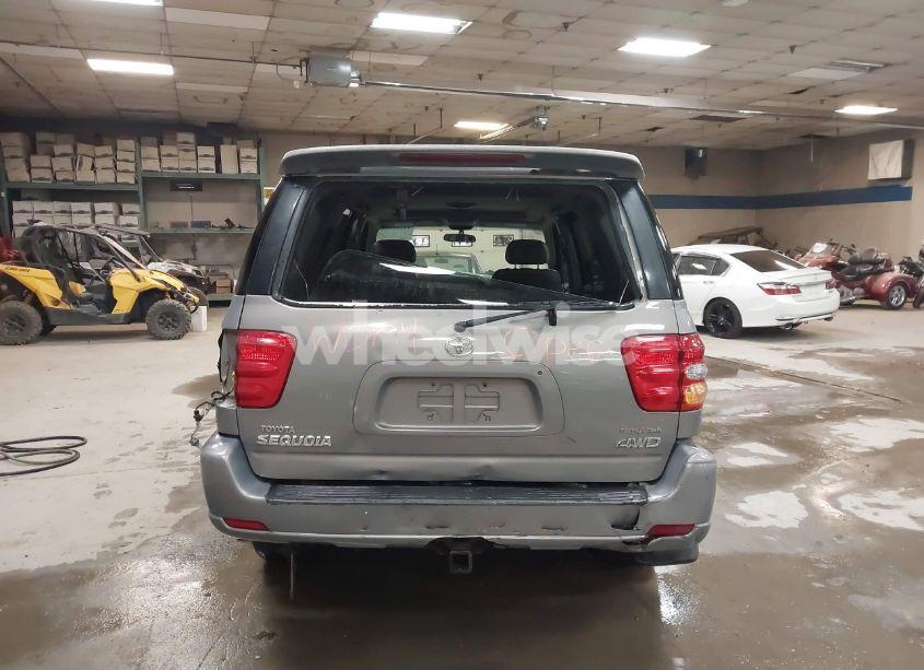 Photo 17 of 2001 Toyota Sequoia LIMITED V8 (VIN 5TDBT48A21S022827)
