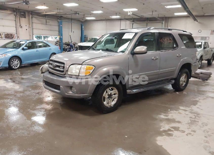 Photo 2 of 2001 Toyota Sequoia LIMITED V8 (VIN 5TDBT48A21S022827)