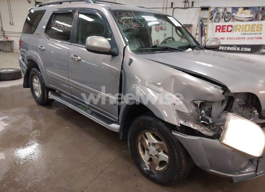 Photo 6 of 2001 Toyota Sequoia LIMITED V8 (VIN 5TDBT48A21S022827)