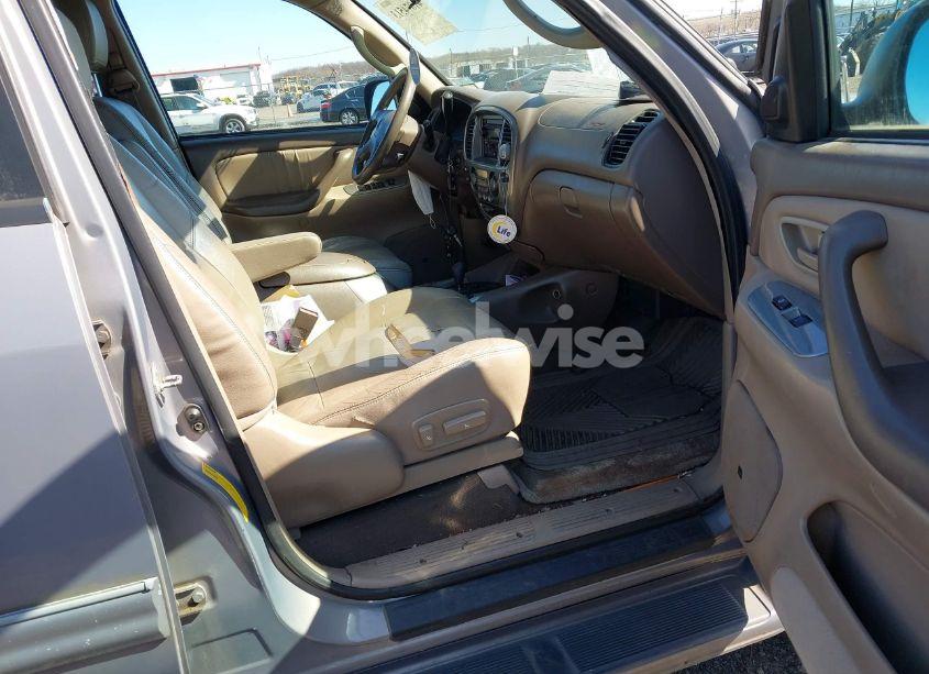 Photo 5 of 2001 Toyota Sequoia LIMITED V8 (VIN 5TDBT48A21S027820)