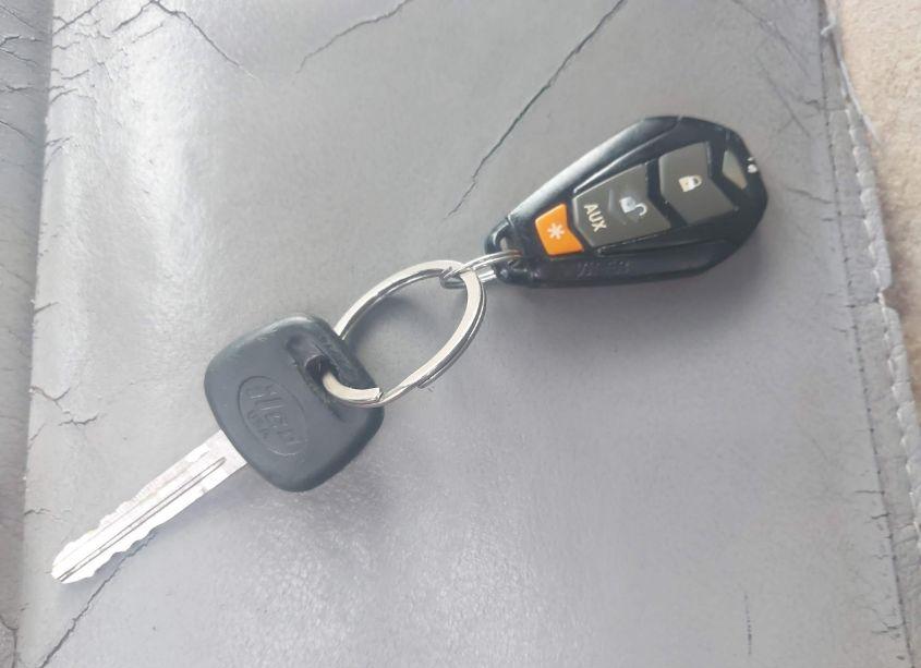 Photo 11 of 2001 Toyota Sequoia LIMITED V8 (VIN 5TDBT48A21S035500)