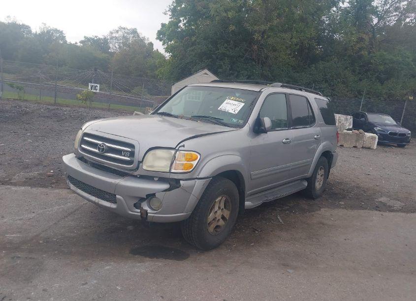 Photo 2 of 2001 Toyota Sequoia LIMITED V8 (VIN 5TDBT48A21S035500)
