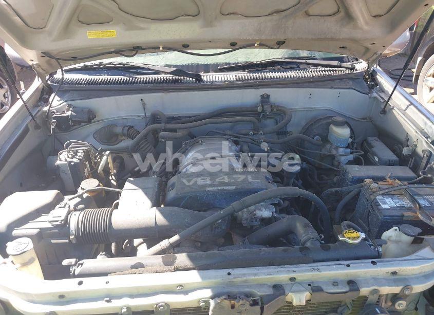 Photo 10 of 2002 Toyota Sequoia LIMITED V8 (VIN 5TDBT48A22S074153)