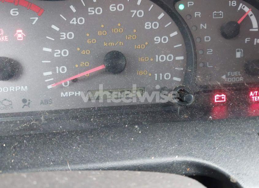 Photo 7 of 2002 Toyota Sequoia LIMITED V8 (VIN 5TDBT48A22S074153)