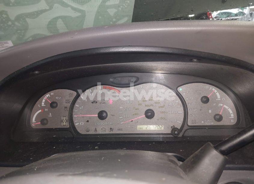 Photo 15 of 2004 Toyota Sequoia LIMITED V8 (VIN 5TDBT48A24S222868)