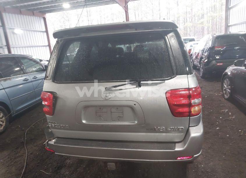 Photo 16 of 2004 Toyota Sequoia LIMITED V8 (VIN 5TDBT48A24S222868)