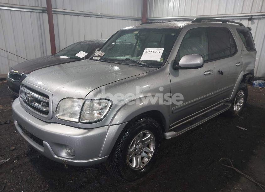 Photo 2 of 2004 Toyota Sequoia LIMITED V8 (VIN 5TDBT48A24S222868)