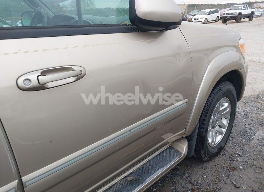 Photo 18 of 2005 Toyota Sequoia LIMITED V8 (VIN 5TDBT48A25S239512)