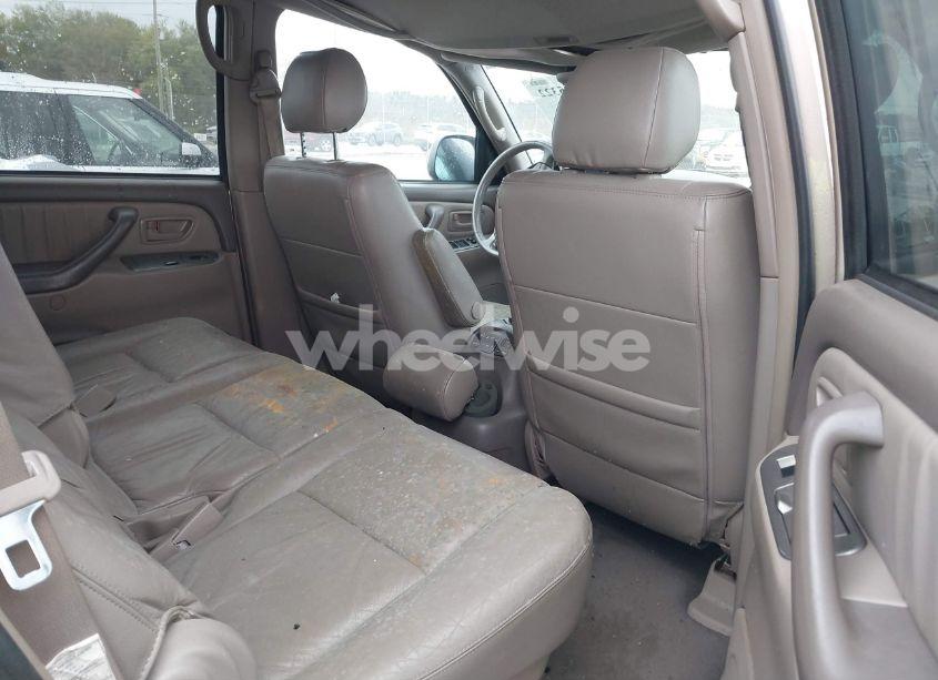 Photo 8 of 2005 Toyota Sequoia LIMITED V8 (VIN 5TDBT48A25S239512)