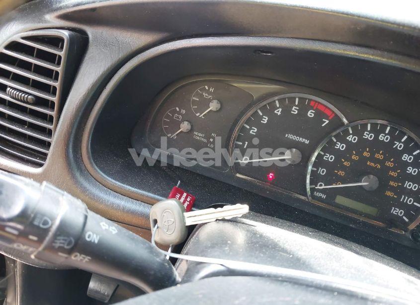 Photo 11 of 2005 Toyota Sequoia LIMITED V8 (VIN 5TDBT48A25S251790)