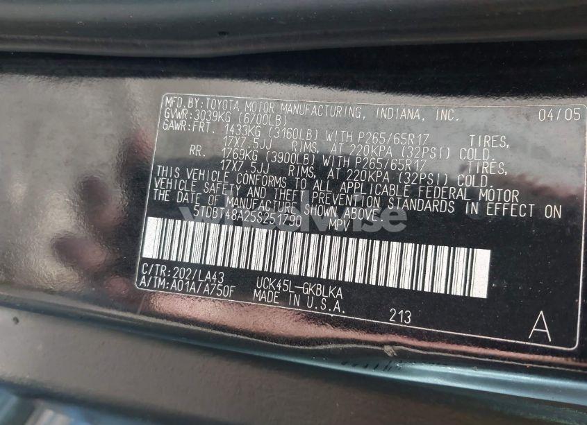 Photo 9 of 2005 Toyota Sequoia LIMITED V8 (VIN 5TDBT48A25S251790)