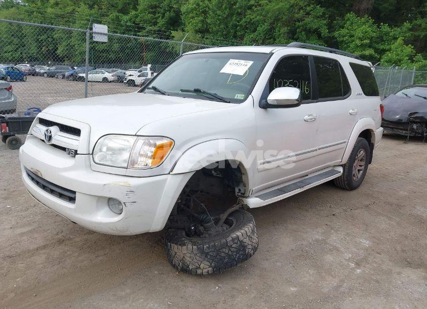 Photo 2 of 2007 Toyota Sequoia LIMITED V8 (VIN 5TDBT48A27S287739)
