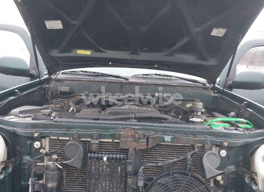 Photo 10 of 2003 Toyota Sequoia LIMITED V8 (VIN 5TDBT48A33S171475)