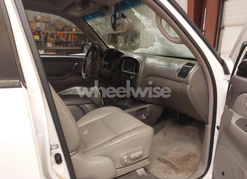 Photo 5 of 2003 Toyota Sequoia LIMITED V8 (VIN 5TDBT48A33S177406)