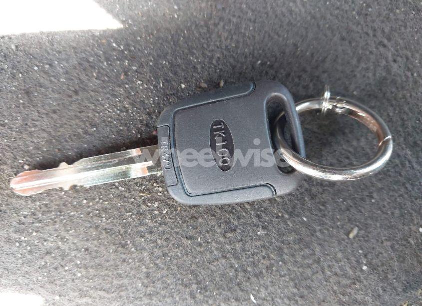 Photo 11 of 2004 Toyota Sequoia LIMITED V8 (VIN 5TDBT48A34S215573)