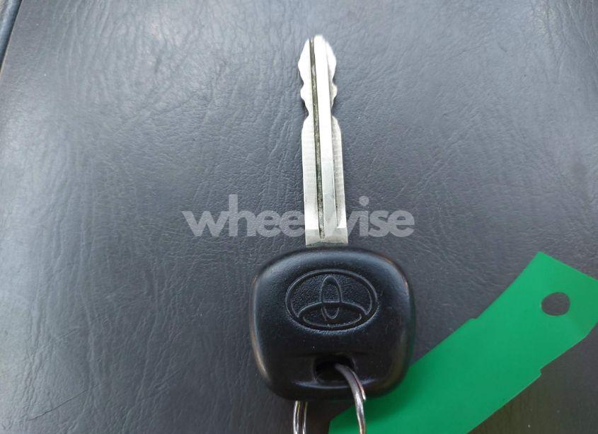 Photo 11 of 2004 Toyota Sequoia LIMITED V8 (VIN 5TDBT48A34S219834)