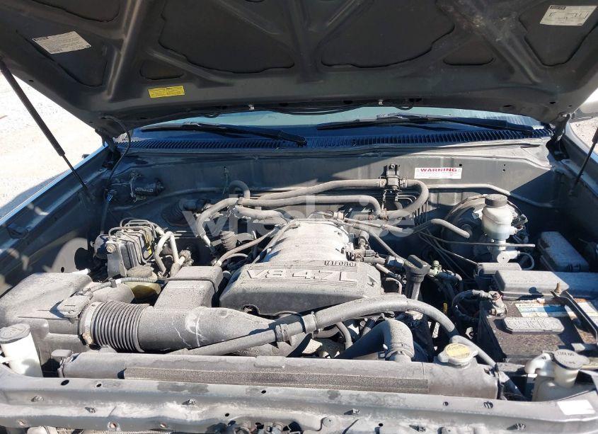 Photo 10 of 2004 Toyota Sequoia LIMITED V8 (VIN 5TDBT48A34S228081)