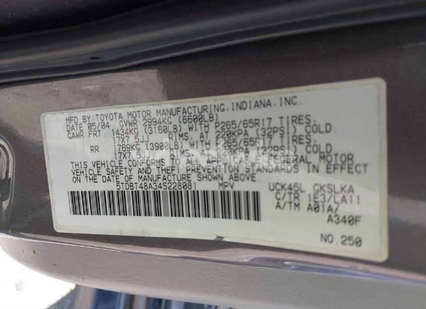 Photo 9 of 2004 Toyota Sequoia LIMITED V8 (VIN 5TDBT48A34S228081)