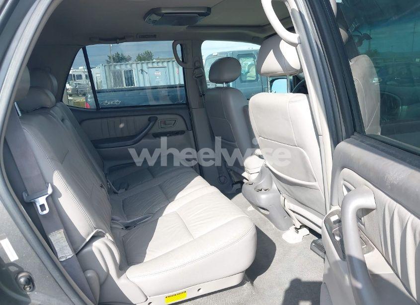 Photo 8 of 2004 Toyota Sequoia LIMITED V8 (VIN 5TDBT48A34S230459)