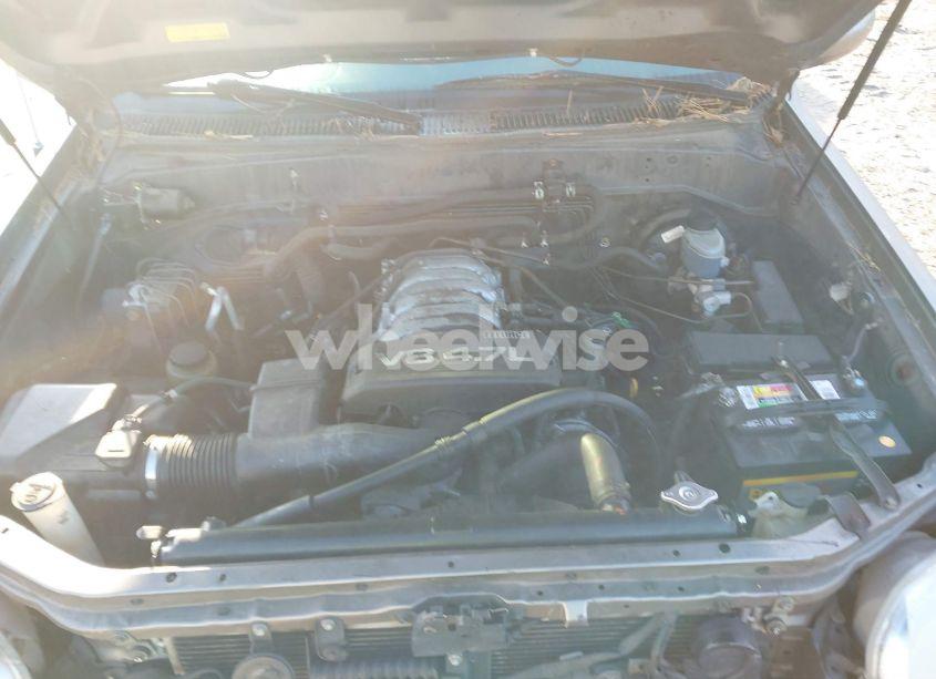 Photo 10 of 2004 Toyota Sequoia LIMITED V8 (VIN 5TDBT48A34S233460)