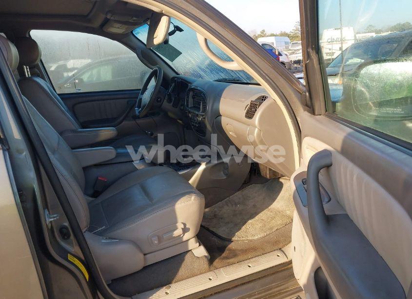 Photo 5 of 2004 Toyota Sequoia LIMITED V8 (VIN 5TDBT48A34S233460)