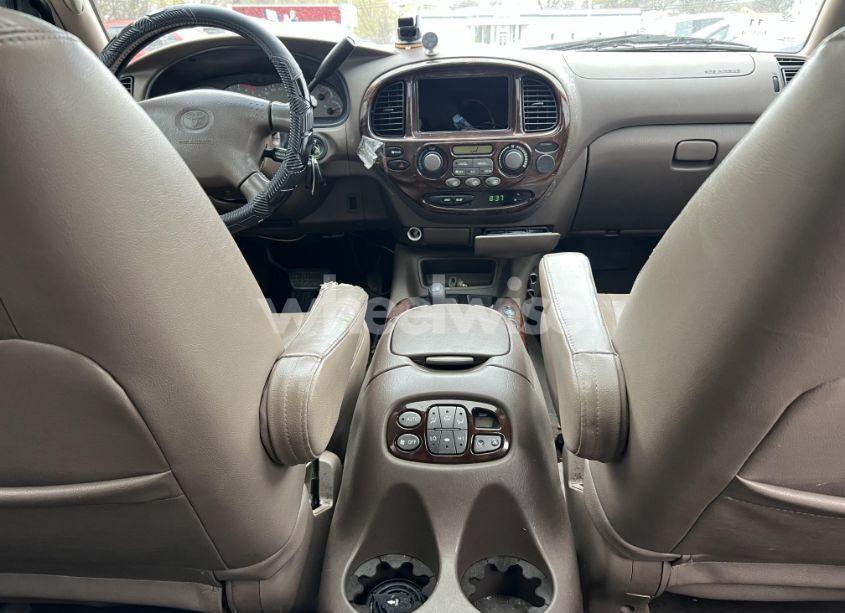 Photo 11 of 2001 Toyota Sequoia LIMITED (VIN 5TDBT48A41S012414)