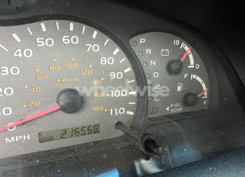 Photo 6 of 2001 Toyota Sequoia LIMITED (VIN 5TDBT48A41S012414)