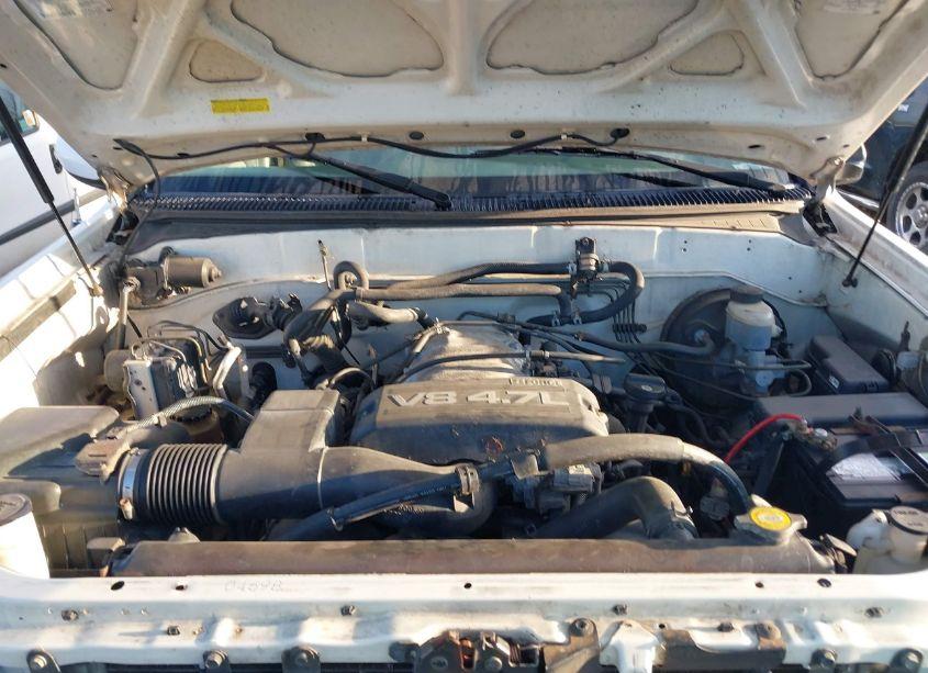 Photo 10 of 2002 Toyota Sequoia LIMITED V8 (VIN 5TDBT48A42S058679)