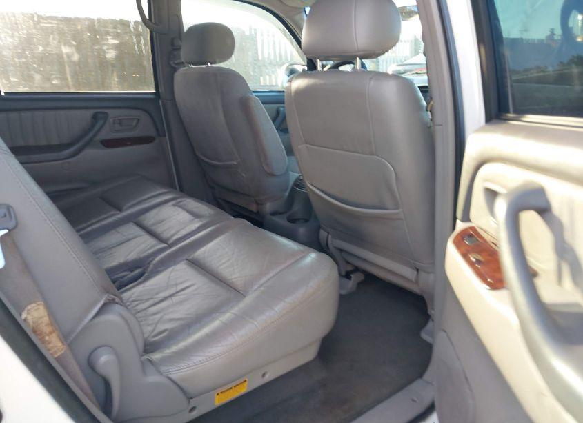 Photo 8 of 2002 Toyota Sequoia LIMITED V8 (VIN 5TDBT48A42S058679)