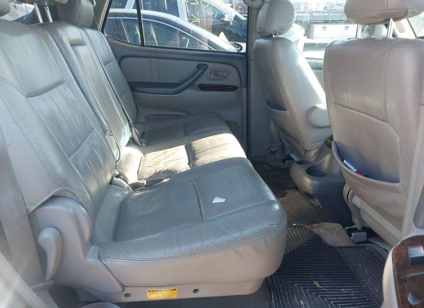 Photo 8 of 2002 Toyota Sequoia LIMITED V8 (VIN 5TDBT48A42S082559)
