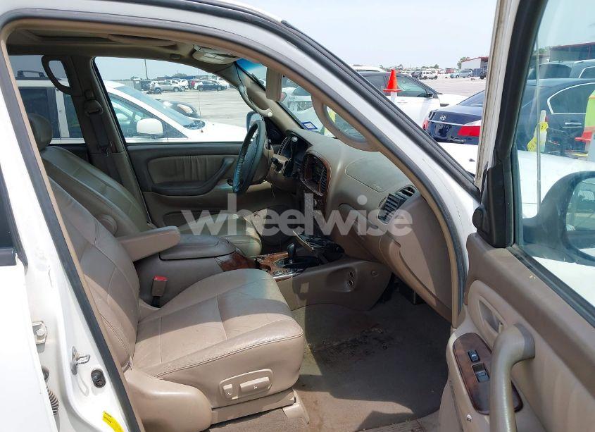 Photo 5 of 2004 Toyota Sequoia LIMITED V8 (VIN 5TDBT48A44S223892)