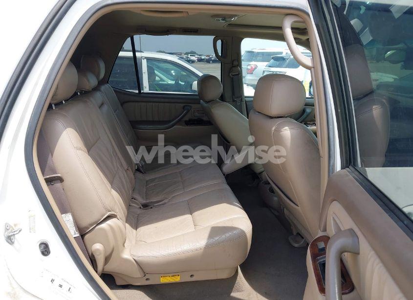 Photo 8 of 2004 Toyota Sequoia LIMITED V8 (VIN 5TDBT48A44S223892)