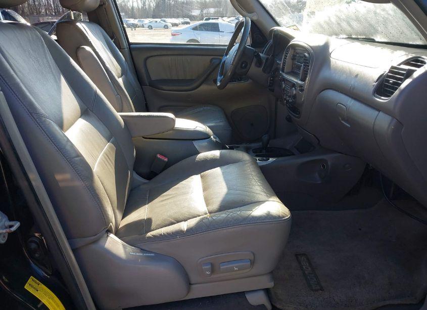 Photo 5 of 2004 Toyota Sequoia LIMITED V8 (VIN 5TDBT48A44S224895)