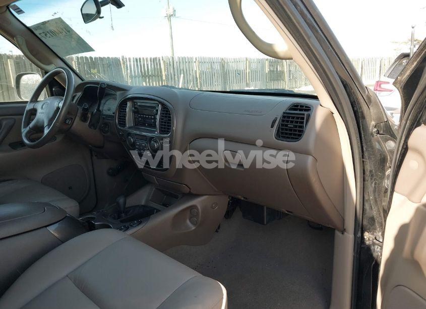 Photo 5 of 2002 Toyota Sequoia LIMITED (VIN 5TDBT48A52S060263)