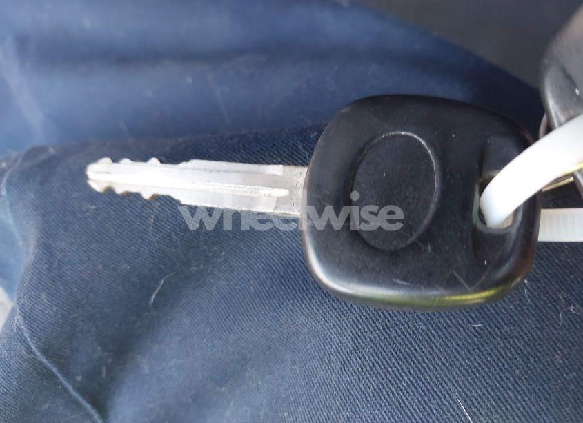 Photo 11 of 2002 Toyota Sequoia LIMITED V8 (VIN 5TDBT48A52S070095)