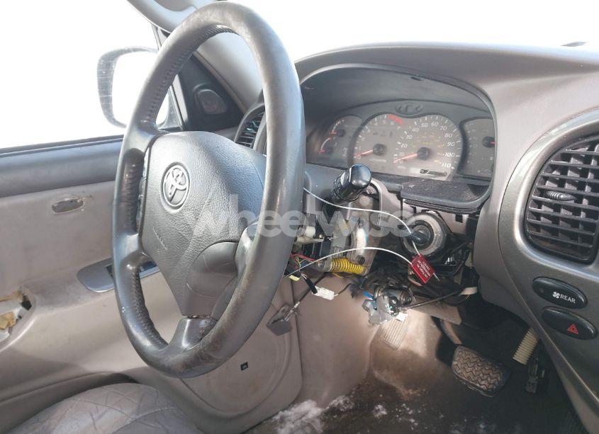 Photo 12 of 2004 Toyota Sequoia LIMITED V8 (VIN 5TDBT48A54S221066)